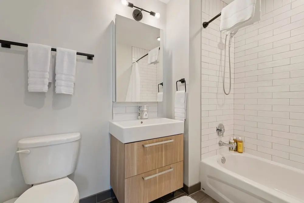 Downtown 2BR Unique Amenities Ideal for Tourism