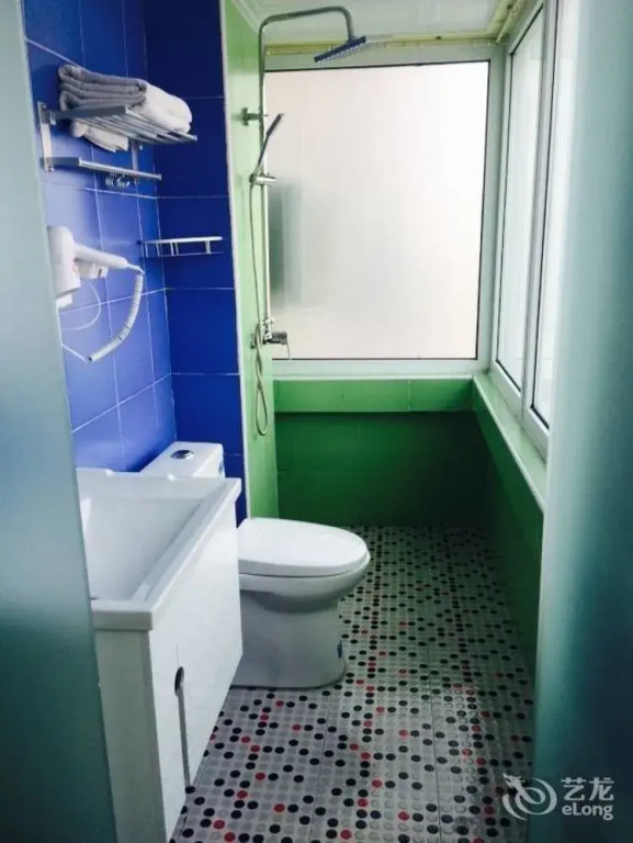 Yijia Youth Hostel