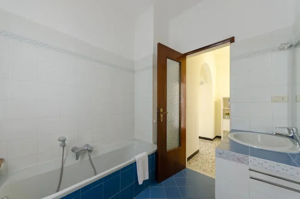 JOIVY Family Flat W/3 Balconies, 10 Min To Beach