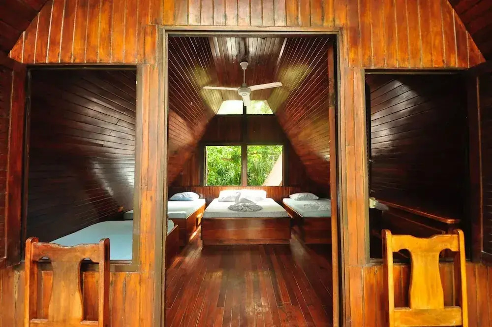 Howler Monkey Hotel
