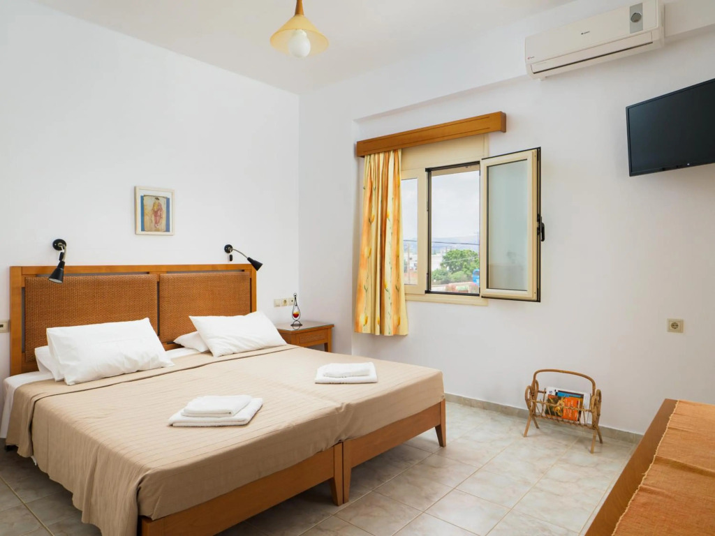 Fotis Studios Apartments