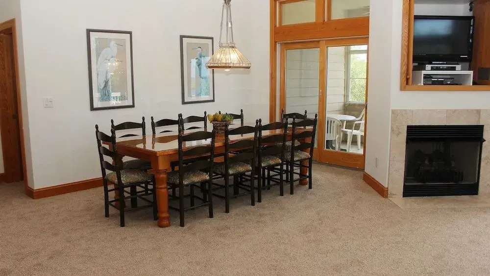 Afternoon Tee - 5 Br Home