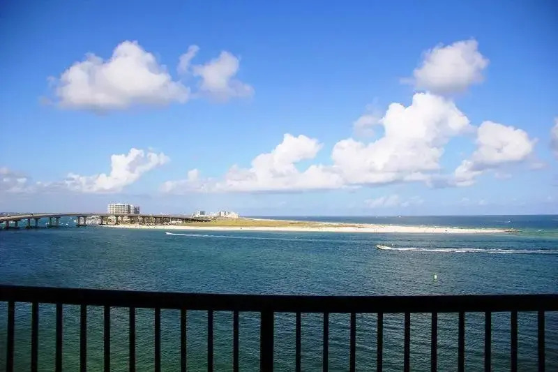 Grand Pointe 607
