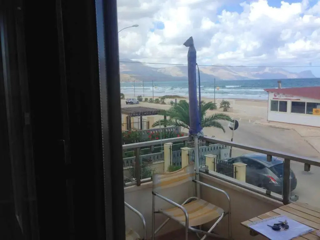 2 bedrooms house with wifi at Alcamo