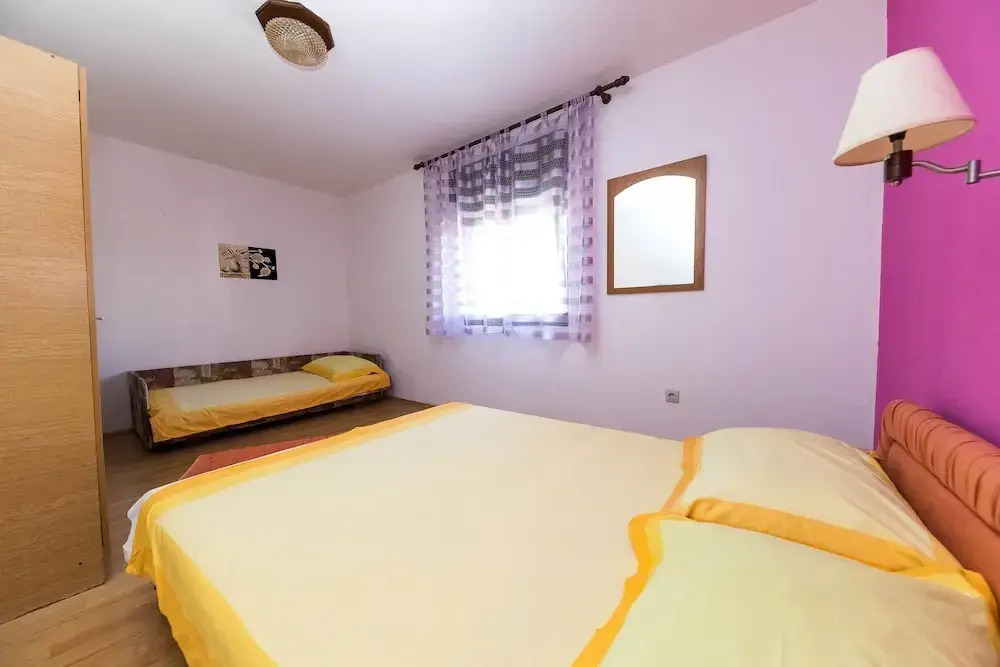 Apartment Eni