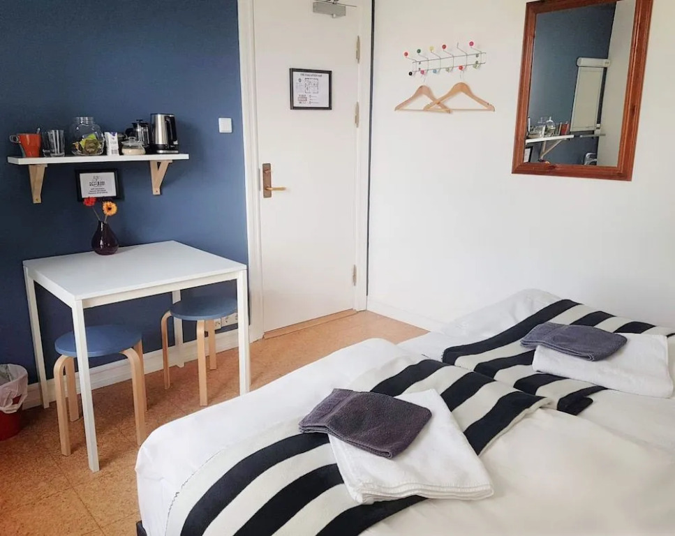 Refurinn Reykjavik Guesthouse