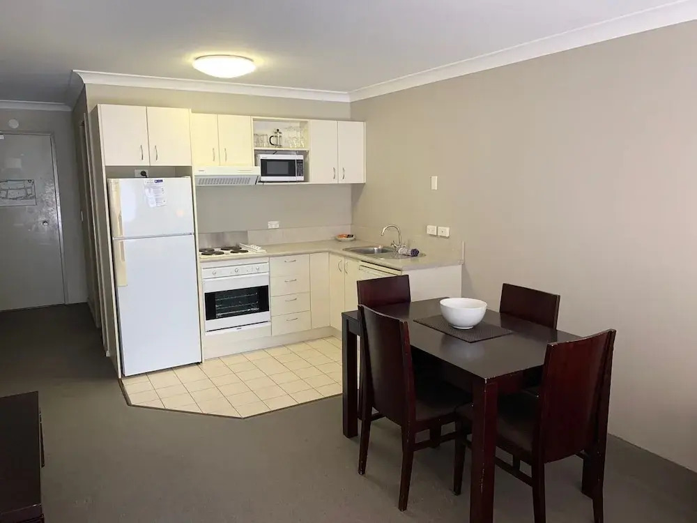 Horizons 115 - Lake Jindabyne Waterfront
