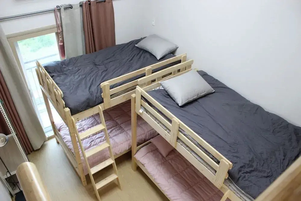 Doomchit Guest House - Hostel