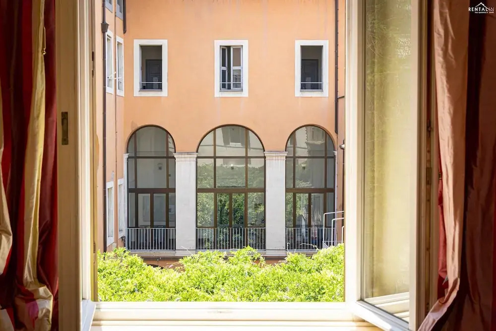 Rental in Rome Baccina Apartment
