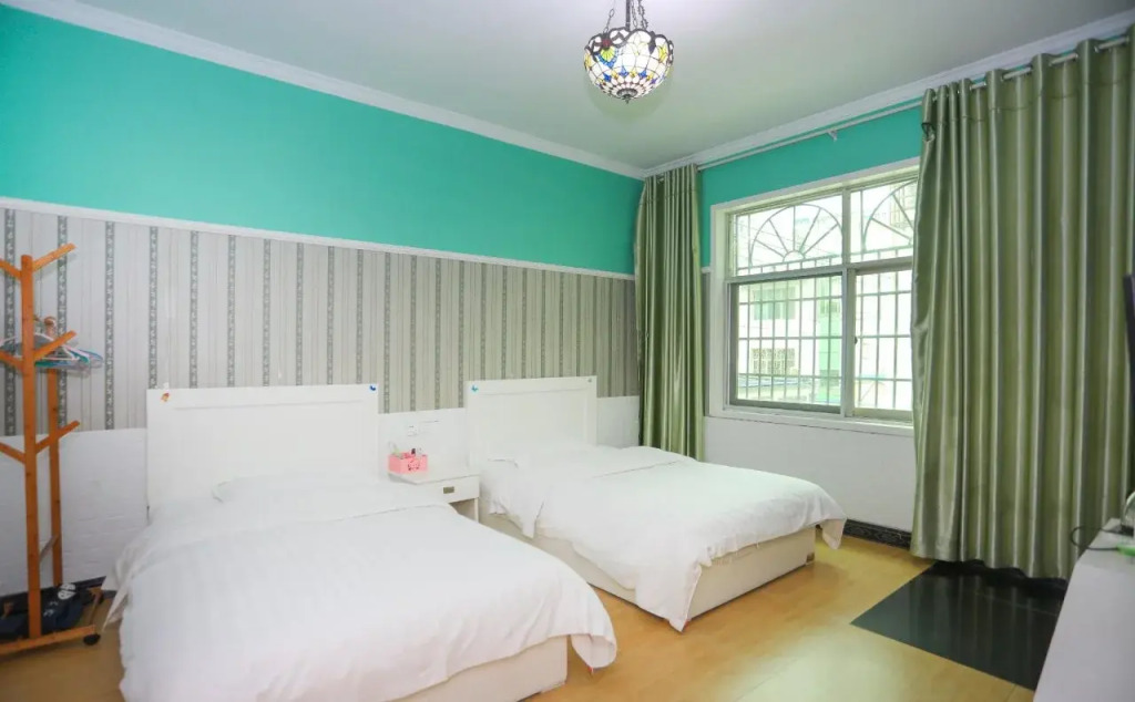 AiShang Hostel