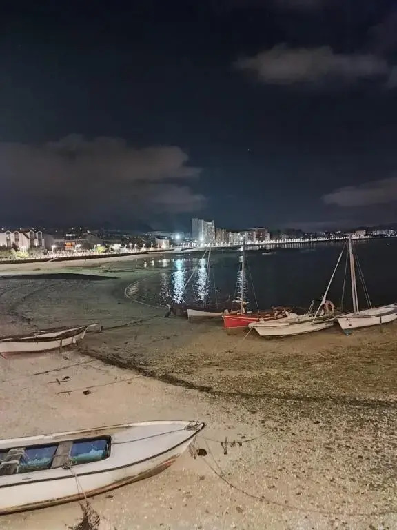 Apartamento Recien Reformado En El Centro De Vilagarcía De Arousa.