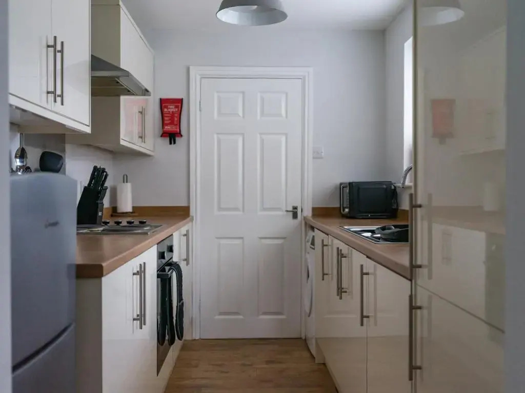 East House-Sleeps 5-Pet friendly-Garden-Parking