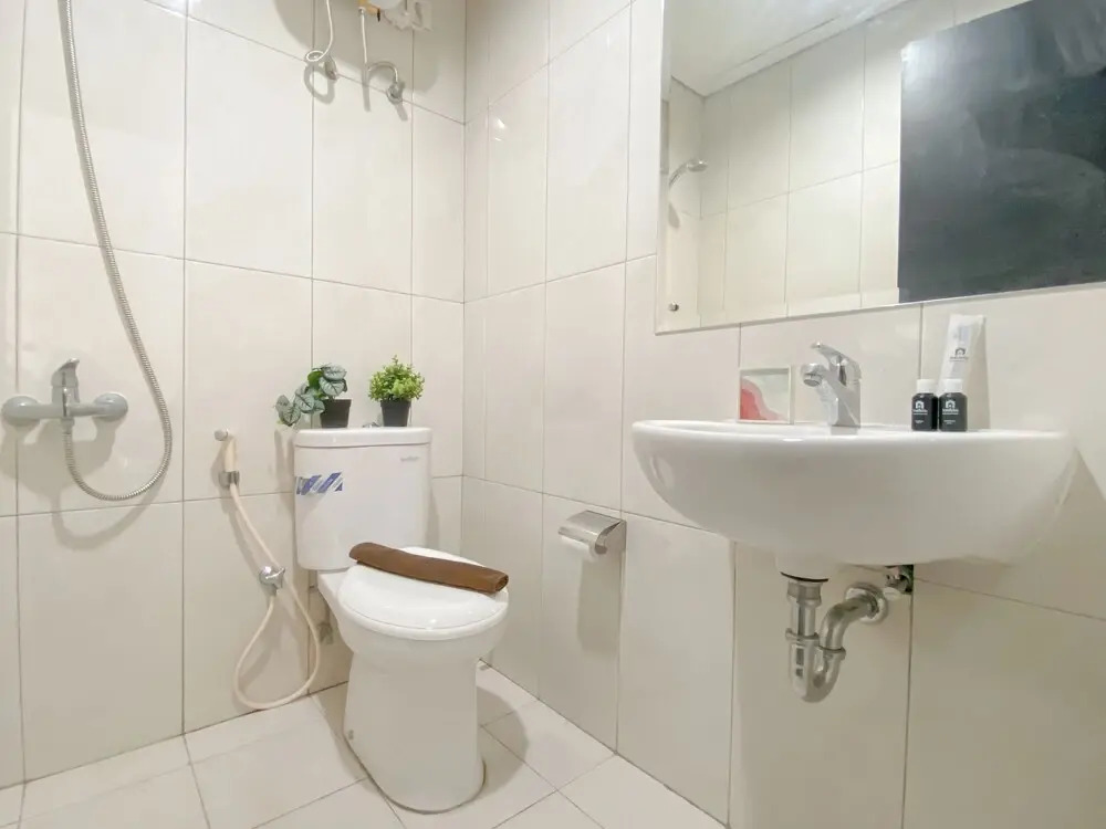 Brand New And Restful 2Br At Nifarro Park Apartment