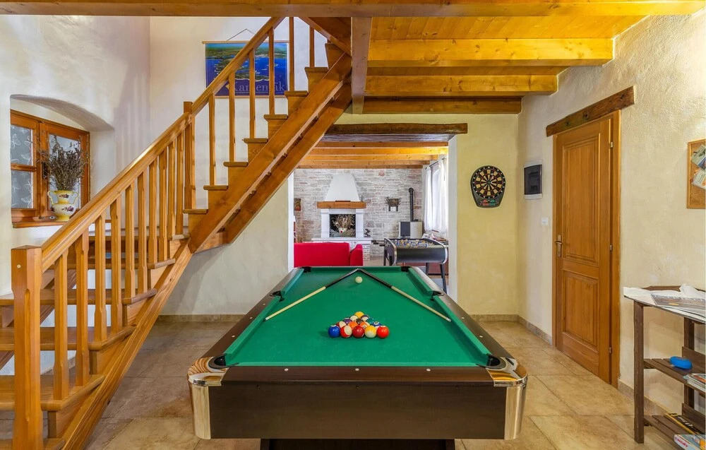 Amazing Home in Boduleri With Wifi and 4 Bedrooms