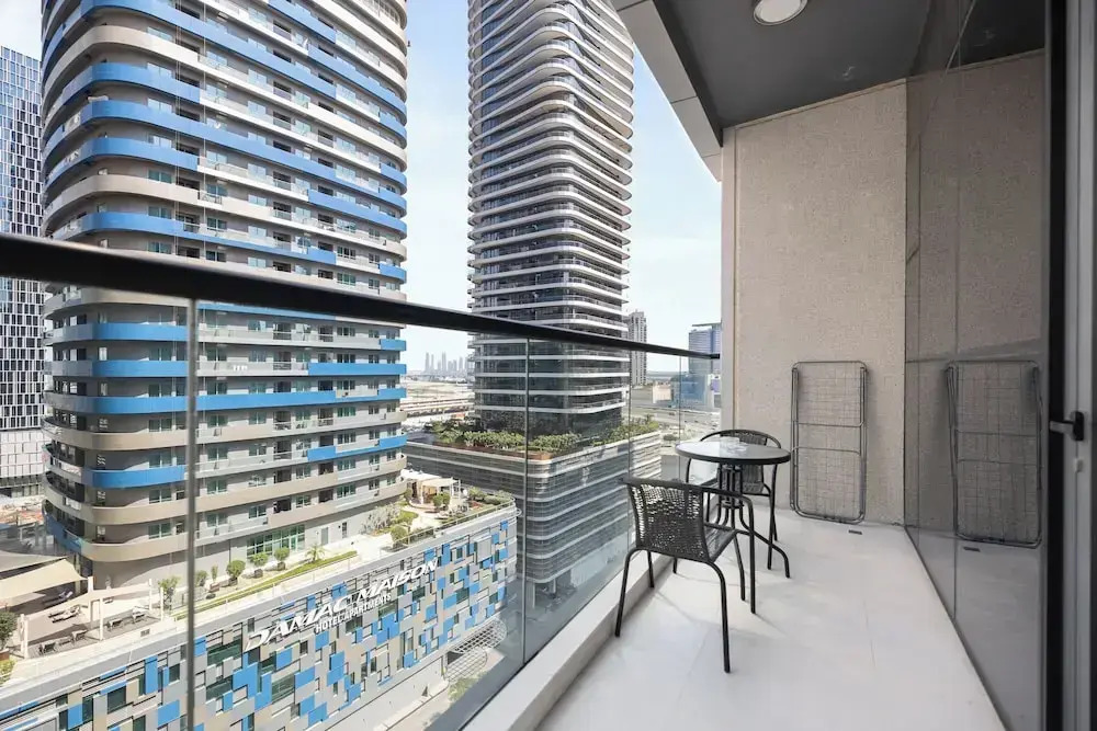 Pure Living - Beautiful 1BR With View of Burj Khalifa