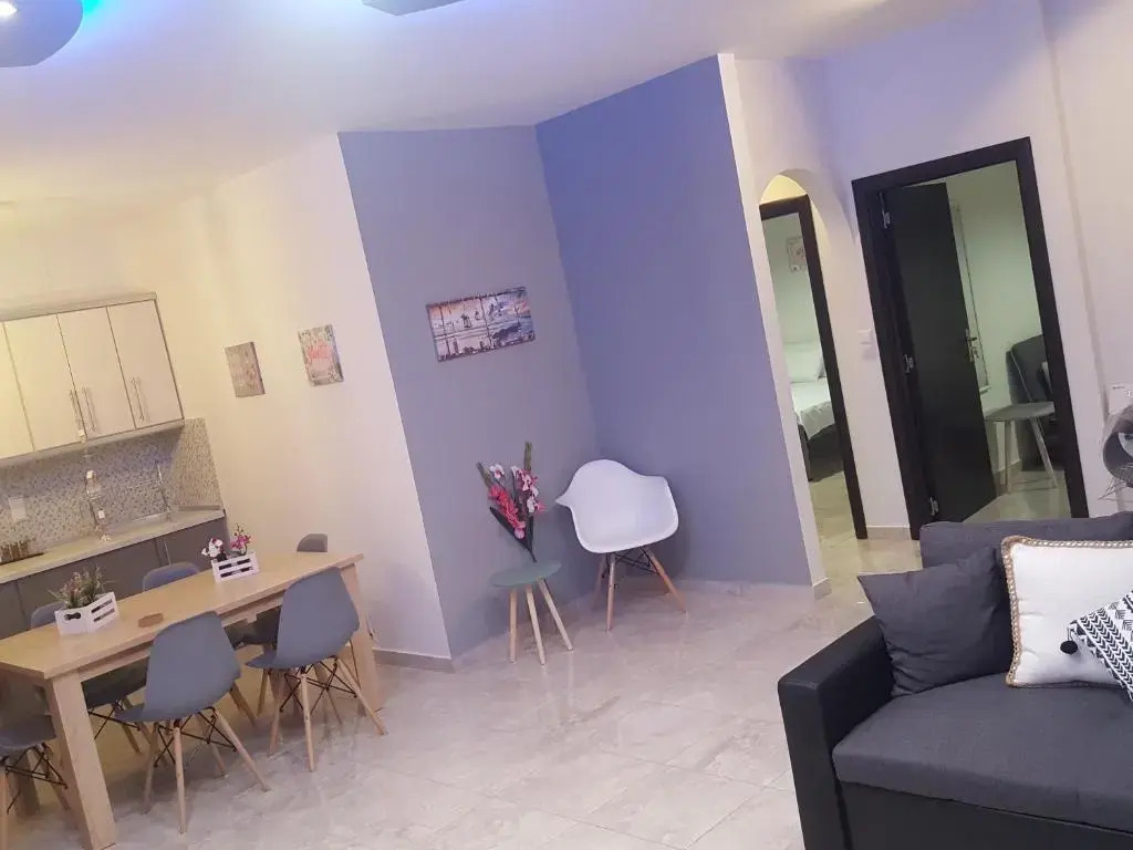 Tom's House