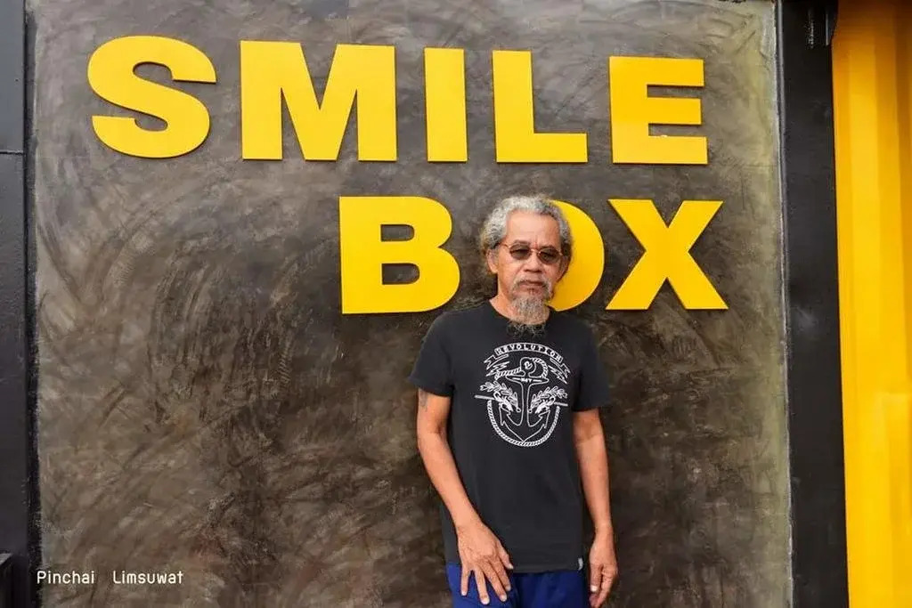 Smile Box Coffee & Resort