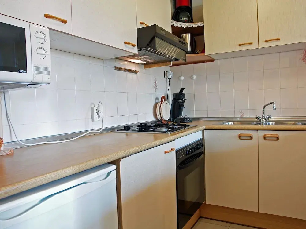 Delightul Holiday Home in St Pere Pescador With Terrace