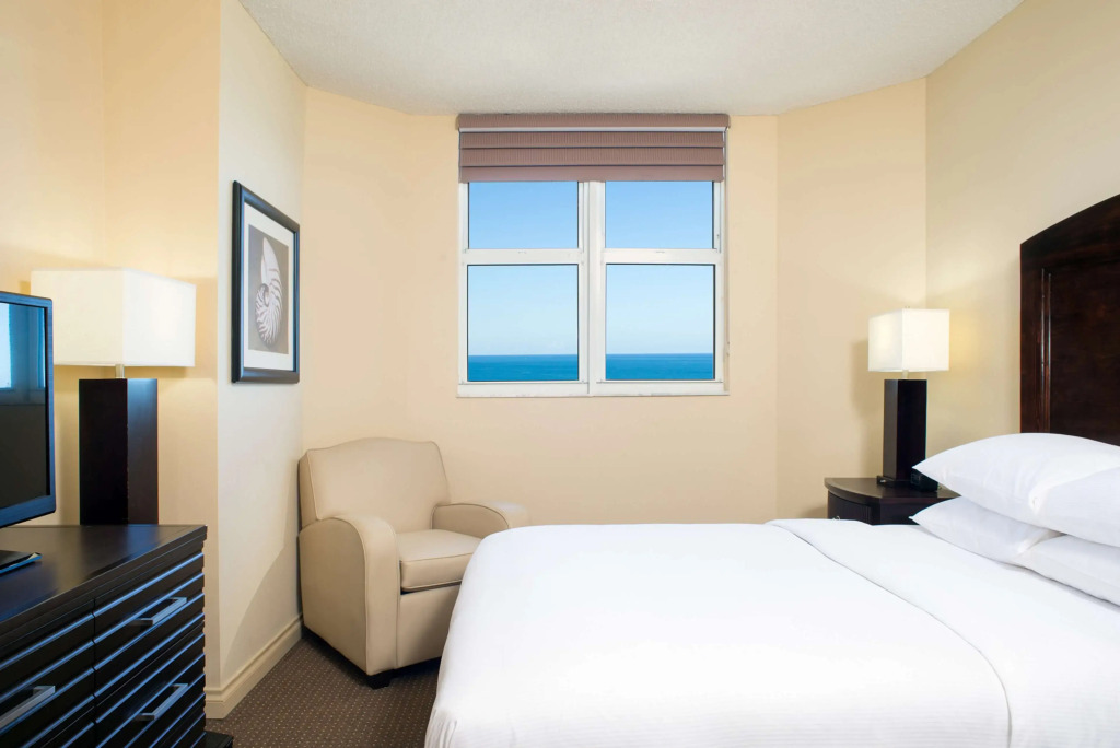 DoubleTree by Hilton Ocean Point Resort - North Miami Beach