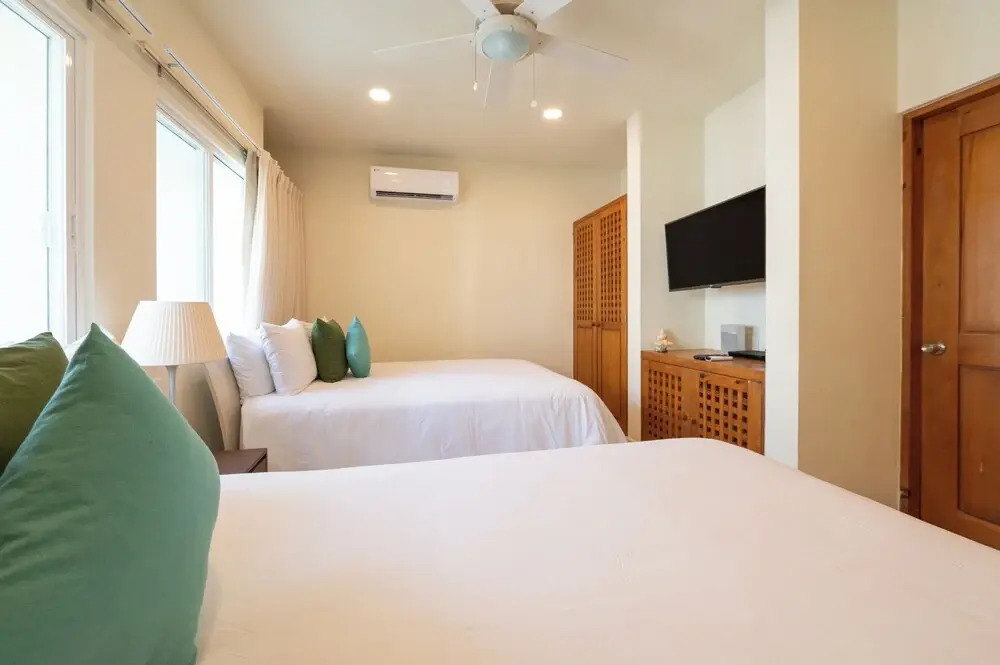 Villa Punta Sam - Beachfront Luxury Villa