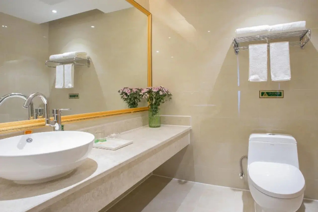 Vienna Hotel (Chengdu Xinfan Furniture City)