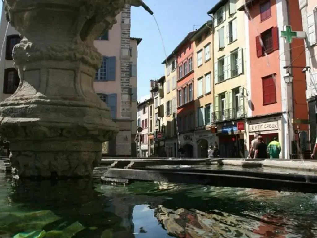 Appartement Le Puy-en-Velay, 3 pièces, 6 personnes - FR-1-582-6