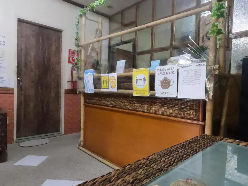 Shats Guesthouse Siargao near Beach