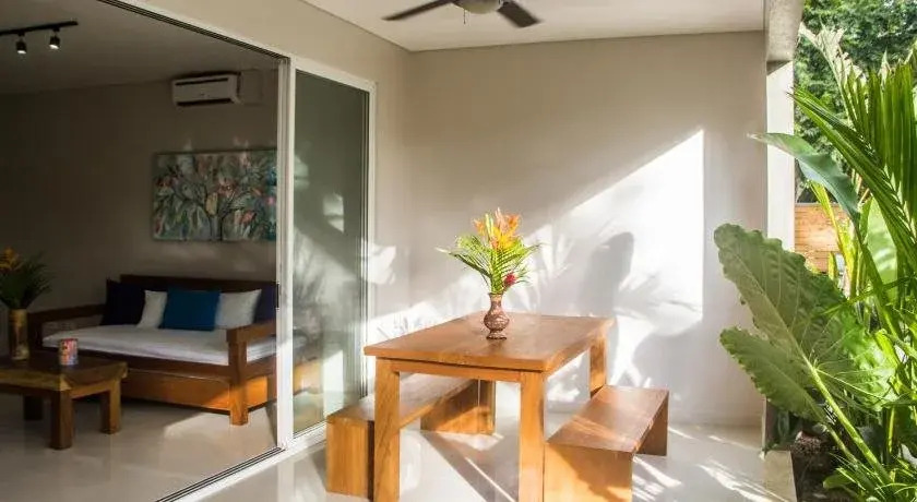 Honu Beach Apartments
