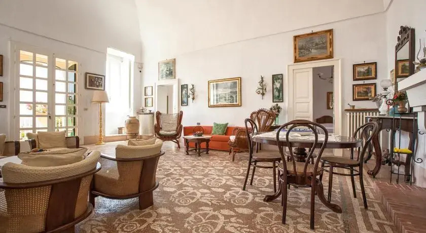 Villa Maria