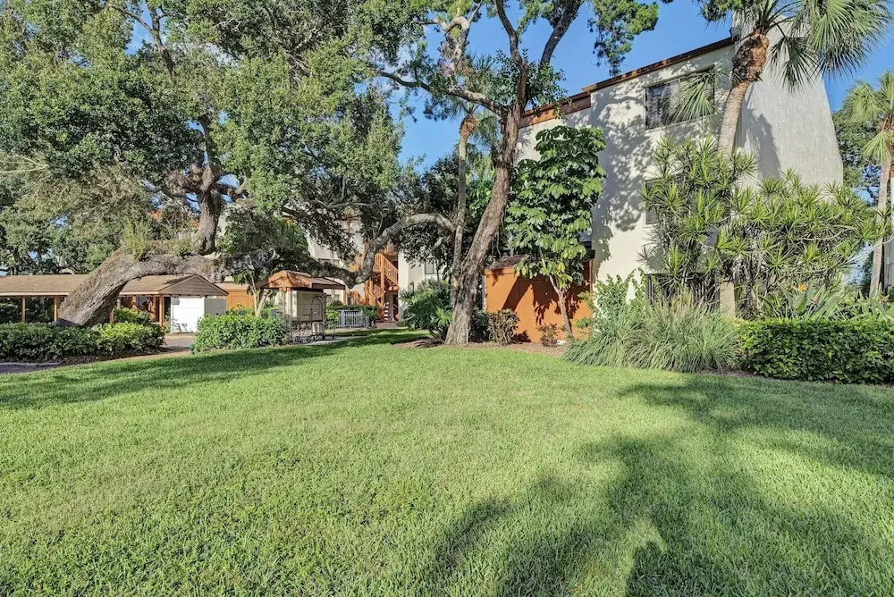 Midnight Cove Ii 111f - Spectacular Vacation Rental! 2 Bedroom Condo