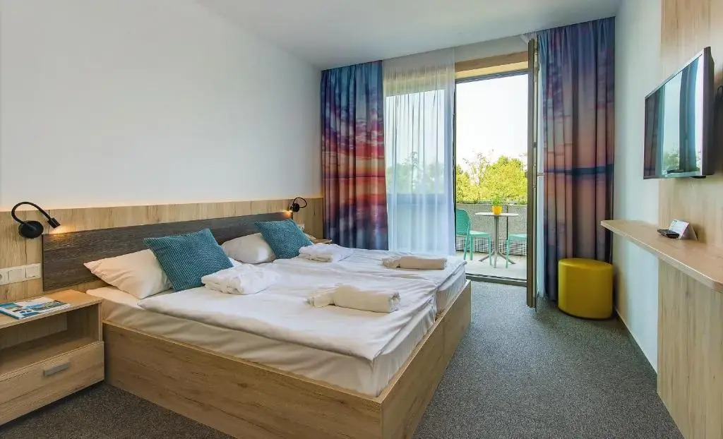 Akademia Hotel **** Balatonfured