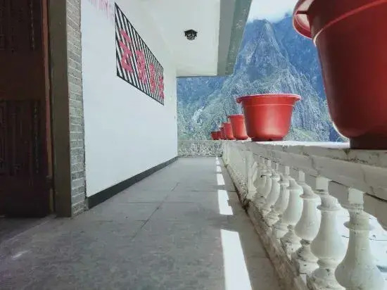 Ben Li Wan Family Hotel