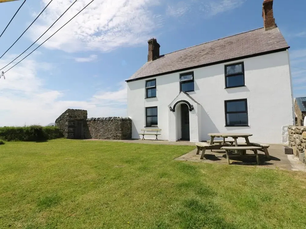 Trefollwyn Mawr