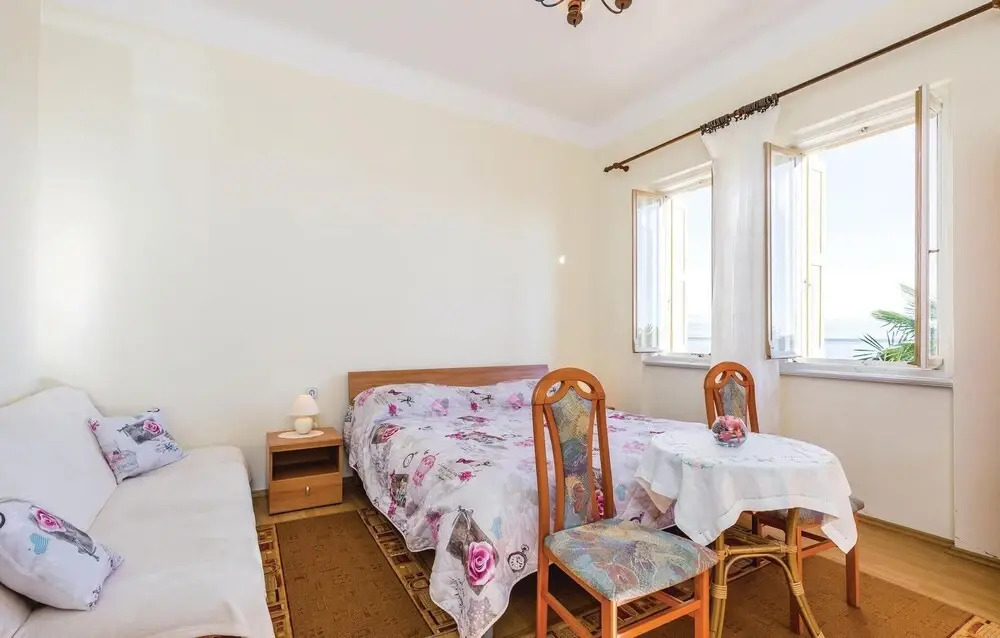 Lovely Apartment In Lovran With Kitchen