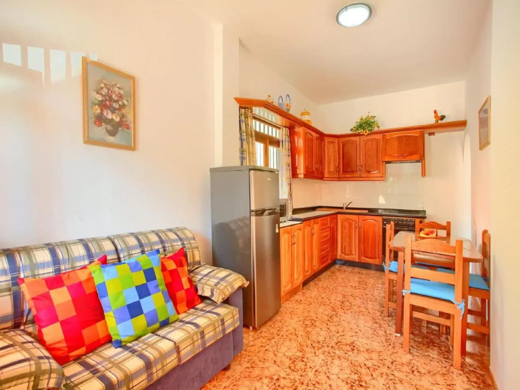 Traditional holiday home in Arico with garden