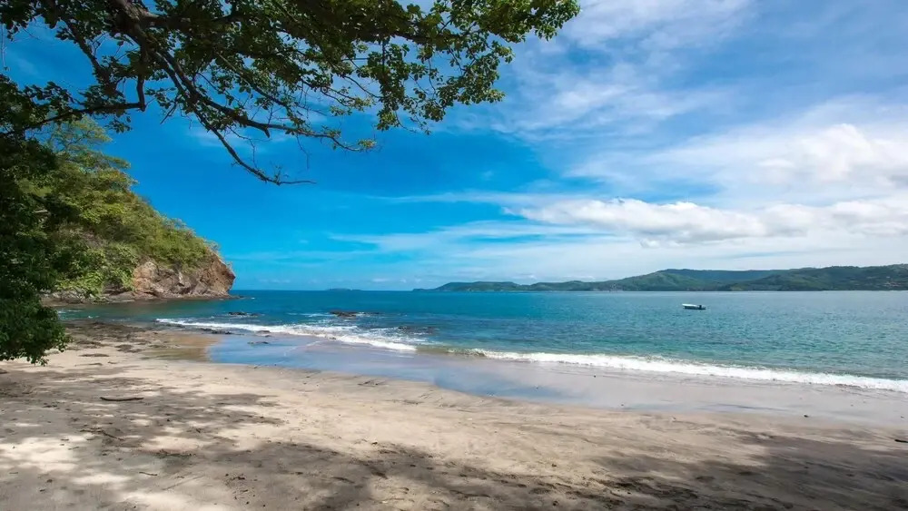 2-bedroom Beachfront Condo With Pool