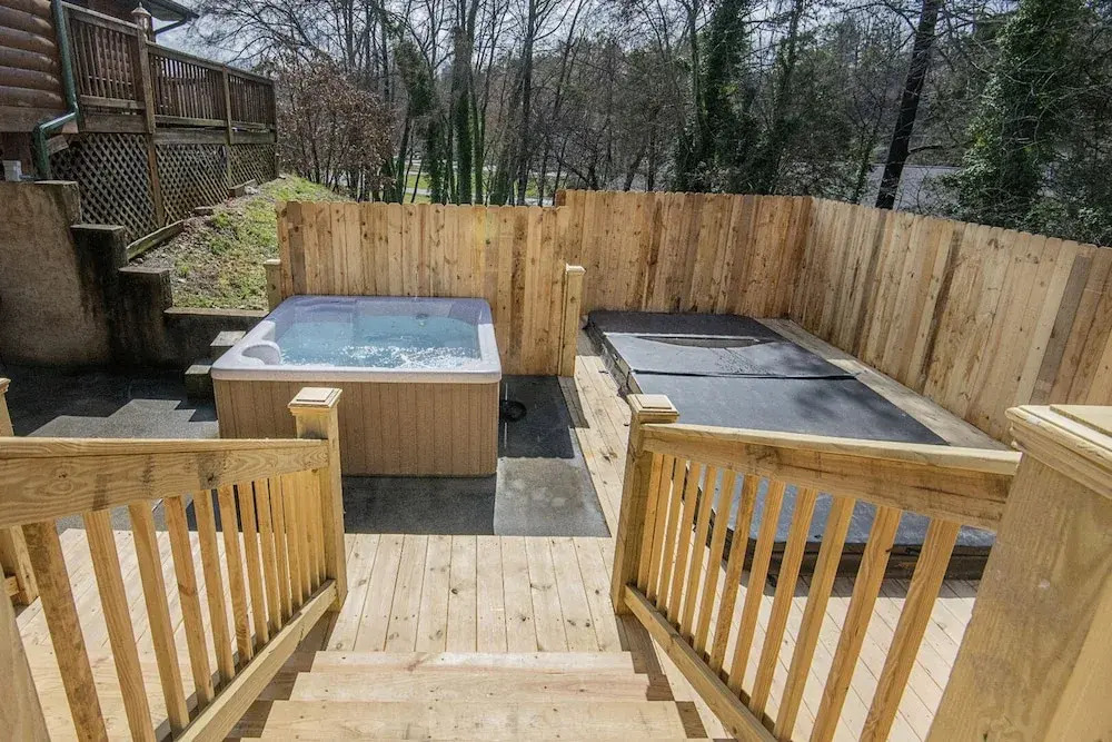 Downtown Getaway by Heritage Cabin Rentals