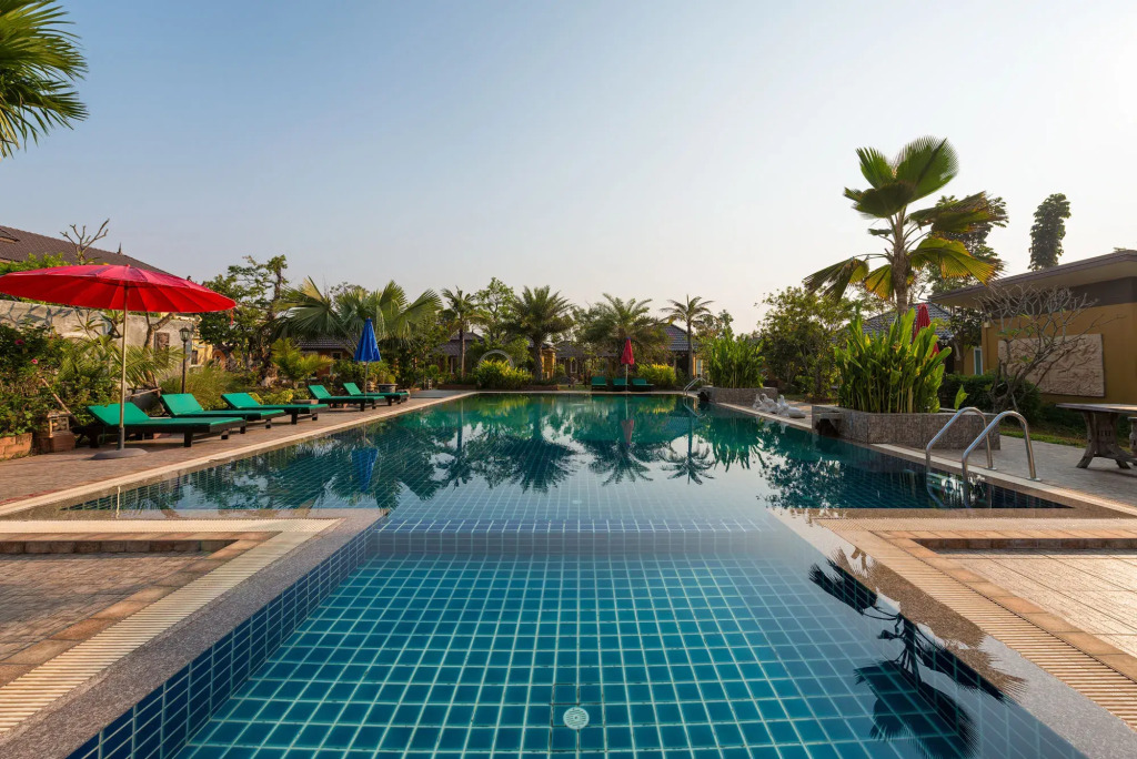 Park & Pool Resort