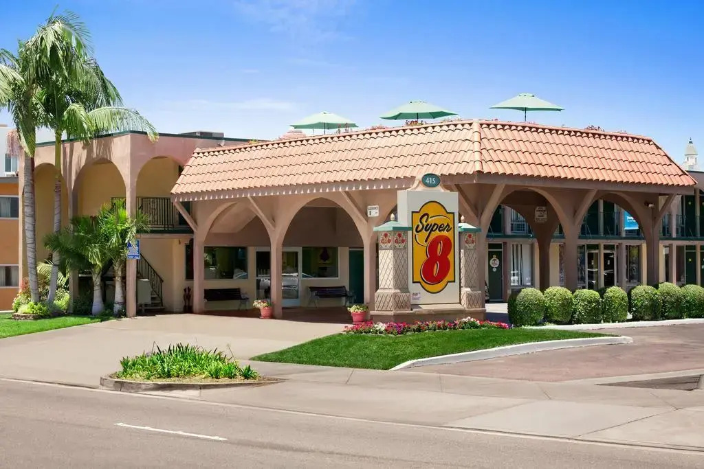 Kings Inn Anaheim at The Park & Convention Center