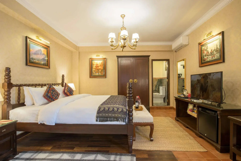 Baber Mahal Vilas - The Heritage Hotel