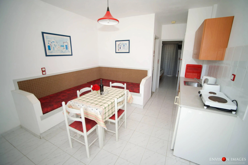 Lenaki Apartments