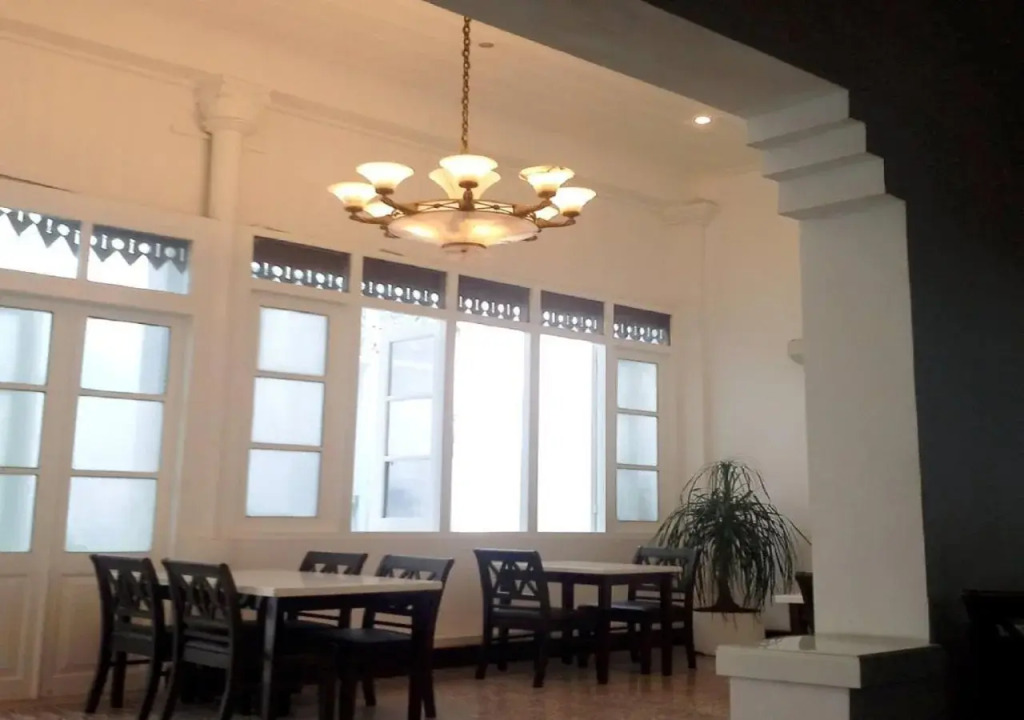 Alimar Hotel