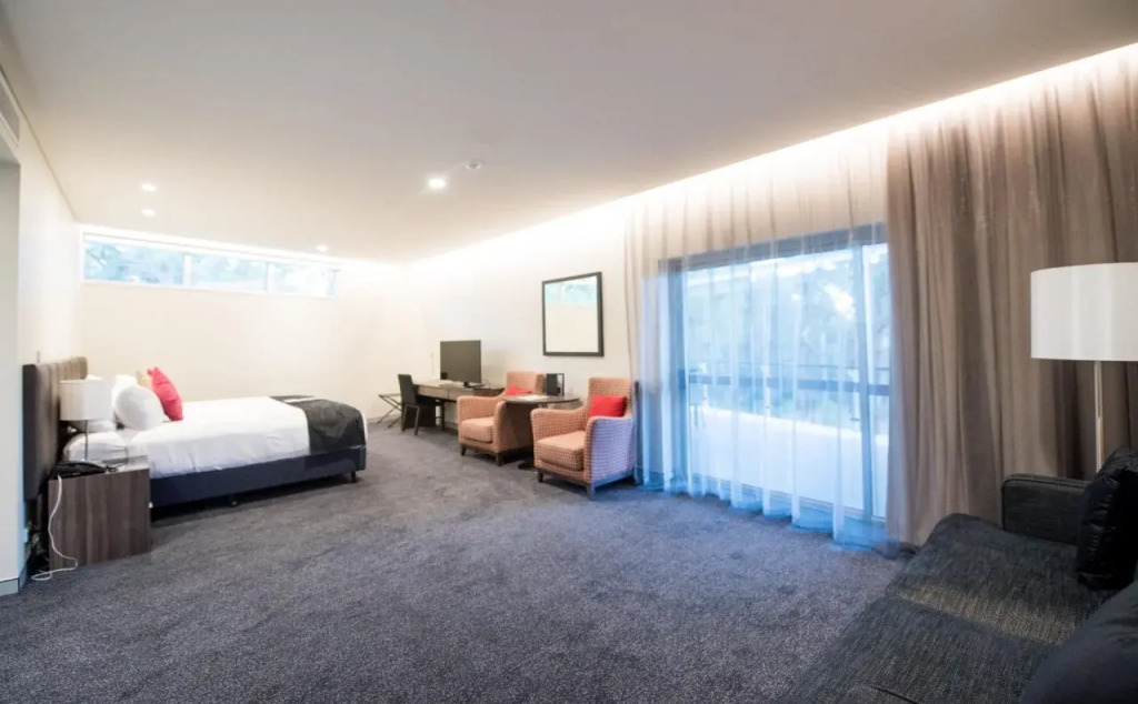 Alexandra Hills Hotel Suites & Conference Center