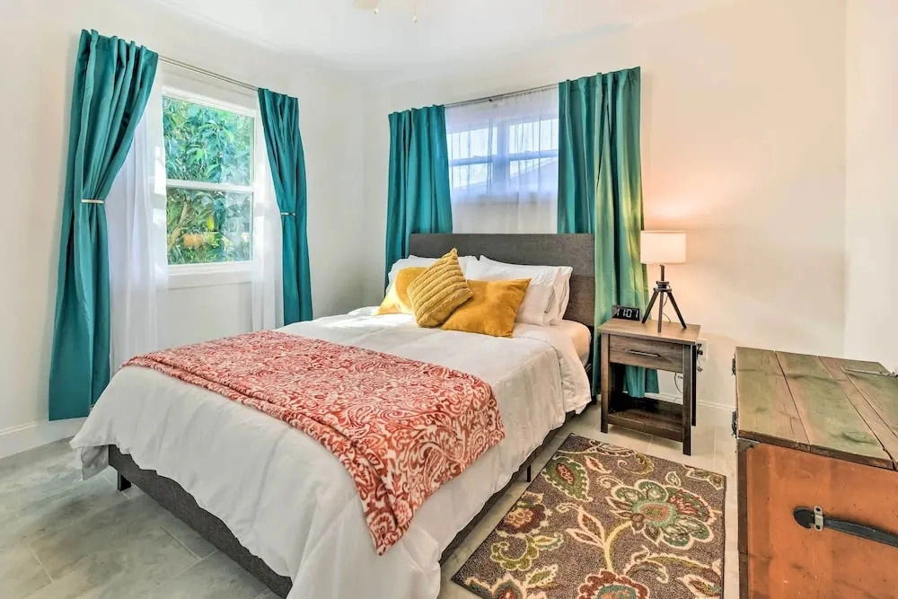 Bright, Pet-friendly Retreat in Avon Park