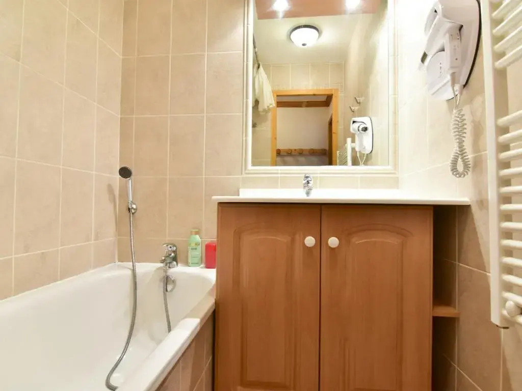 Confortable 3 pièces 6 pers, sud-ouest, Wifi - FR-1-263-224