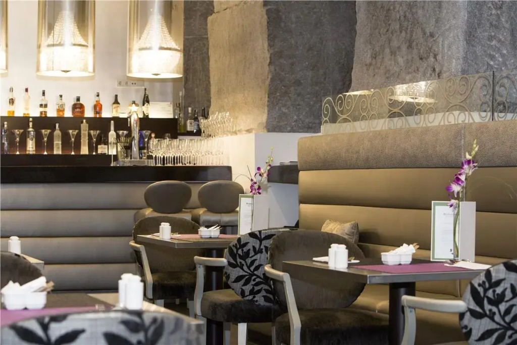 Hospes Puerta de Alcalá, a Member of Design Hotels