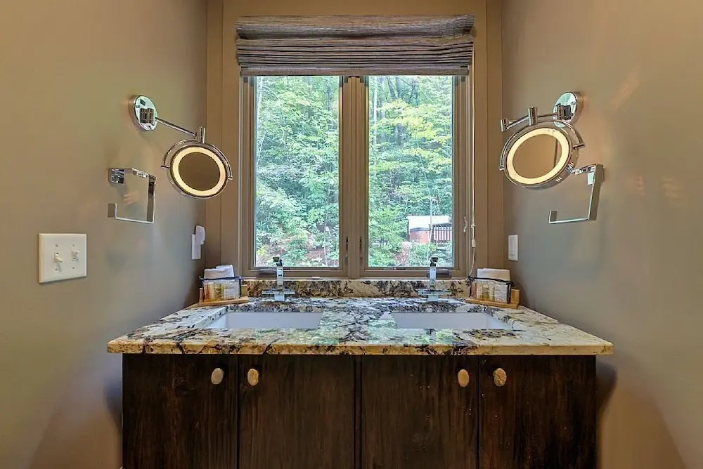 Mountain Cove 7 Bedroom Home