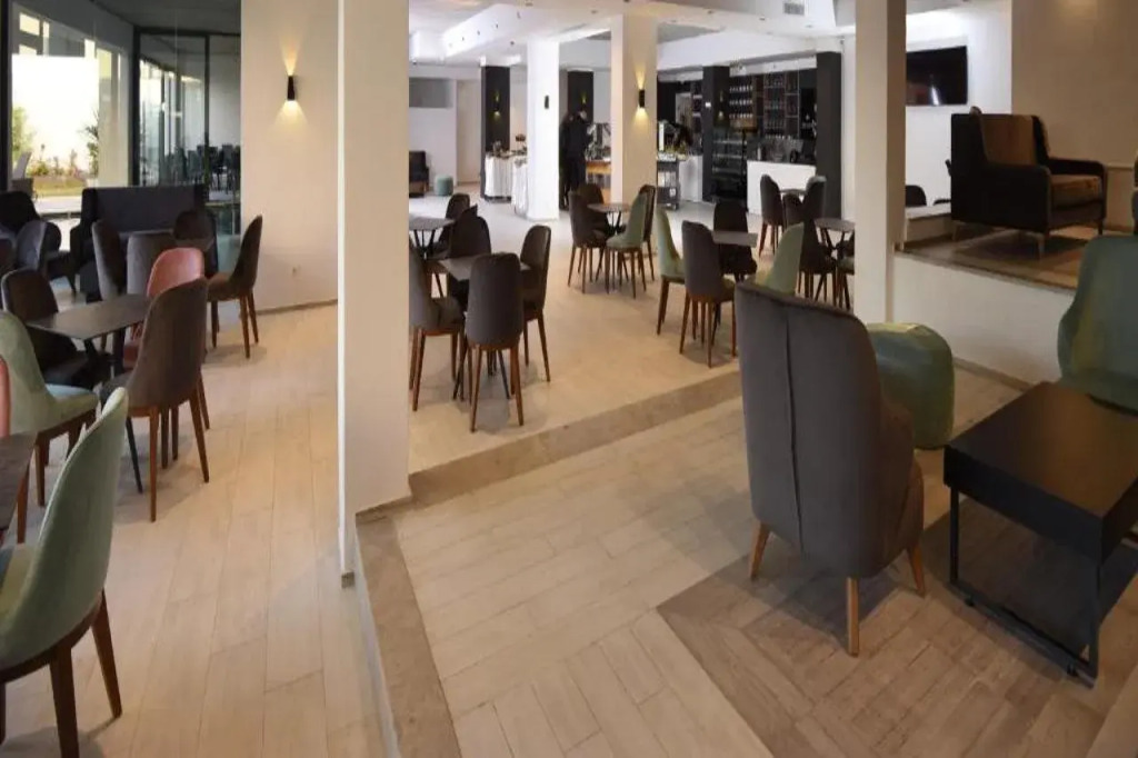 Hôtel Lescure Business and SPA