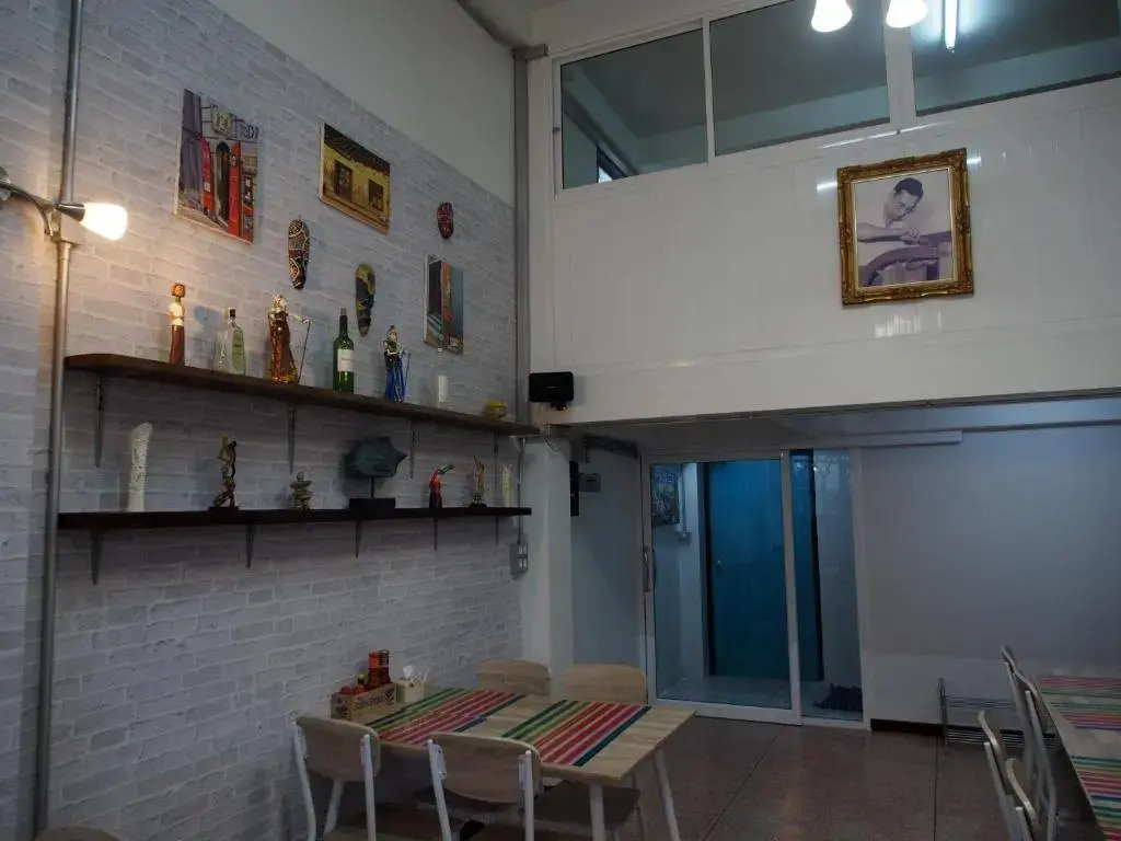 Sriyanar Place