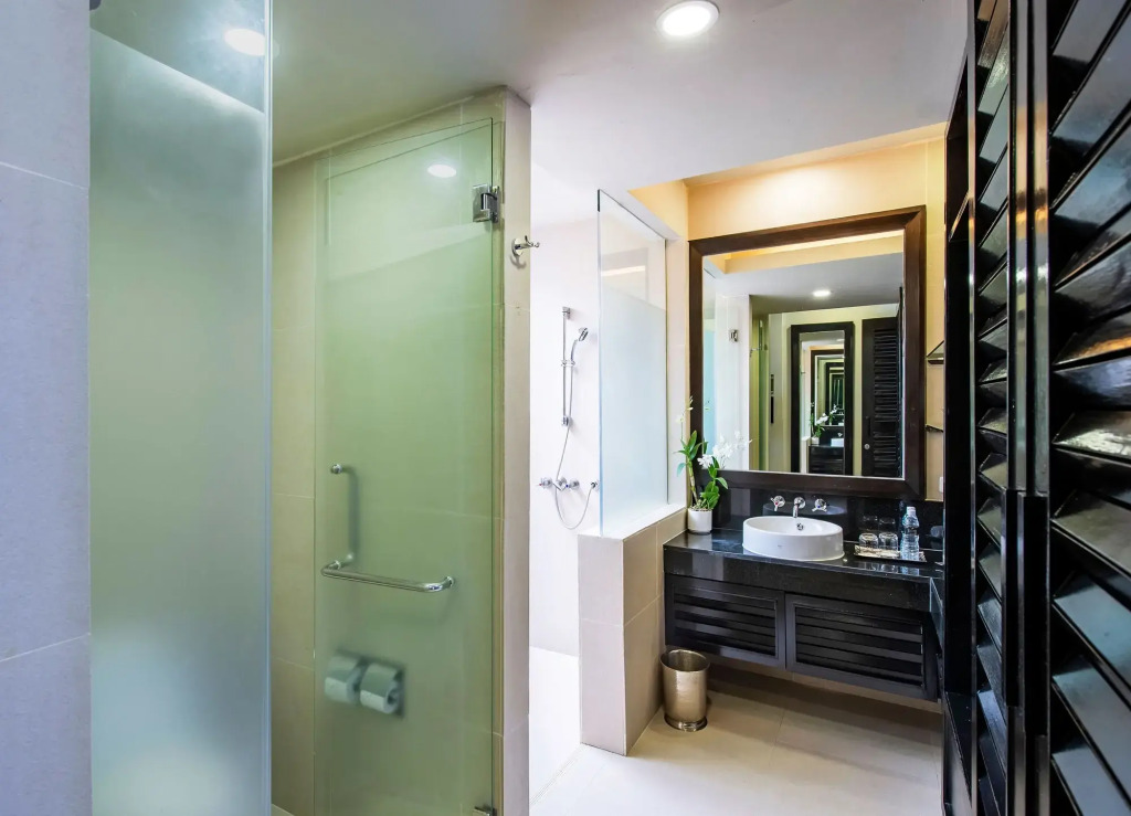 Impiana Beachfront Resort Patong, Phuket